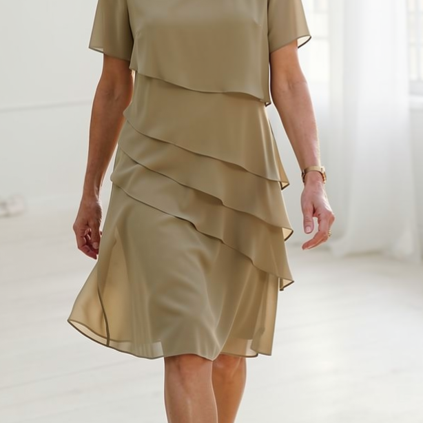 Juliette | Elegant, flowing dress with ruffles