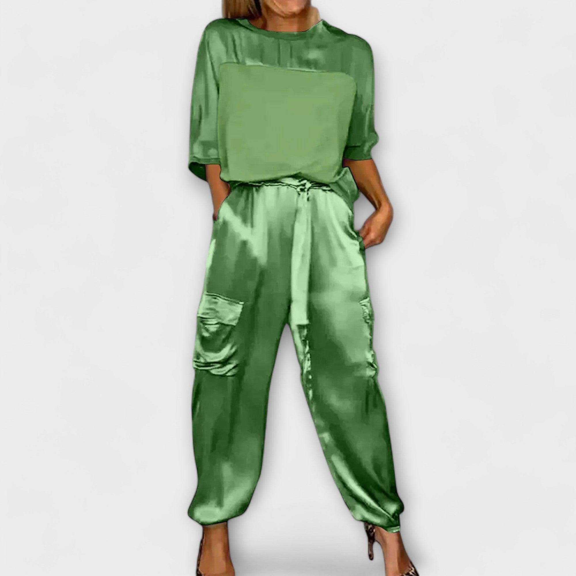 Two-Piece Set