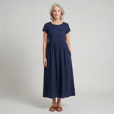 Evie - Flowing Midi Dress of Timeless Elegance