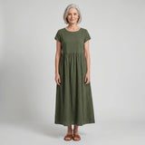 Evie - Flowing Midi Dress of Timeless Elegance
