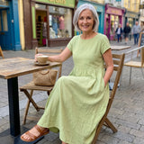 Evie - Flowing Midi Dress of Timeless Elegance